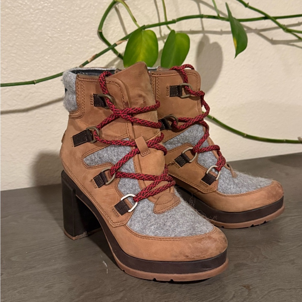 Sorel Blake Boots Tan Grey Size 8